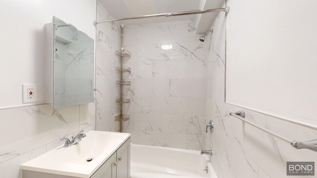 Building Photo - 330 W 72nd St