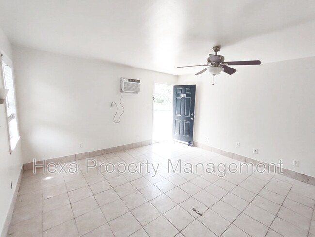 Foto del edificio - 2511 Farm to Market 646 Rd N
