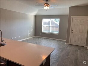 Building Photo - 601 W Weymouth