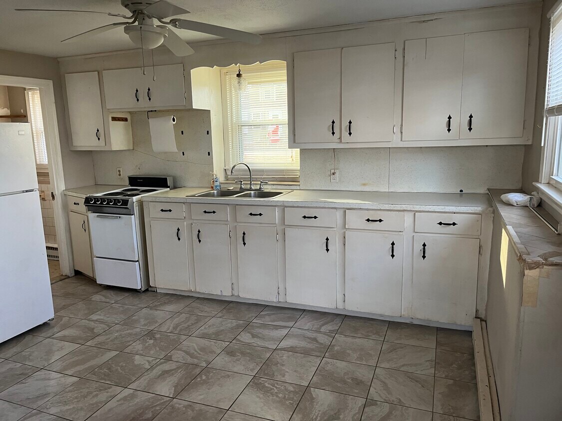 Foto del edificio - 136 Custer St