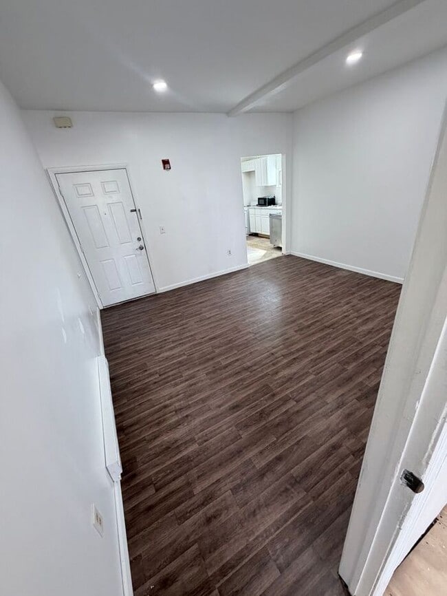 Foto del edificio - April 21 2026