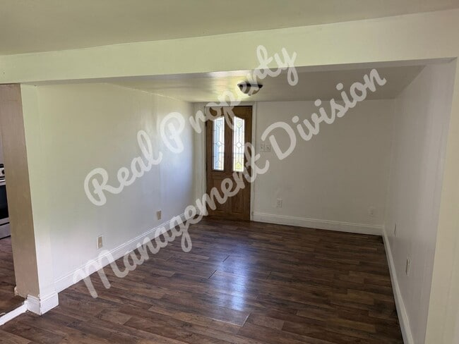Building Photo - 516 Highland Ave