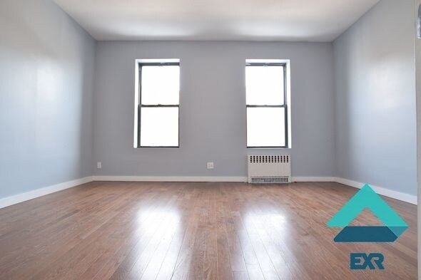 Foto del edificio - 780 Rogers Ave