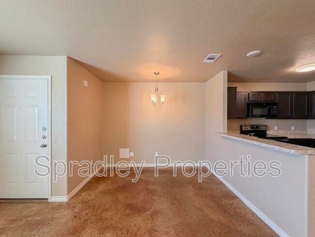 Building Photo - 1528 Vani Ct