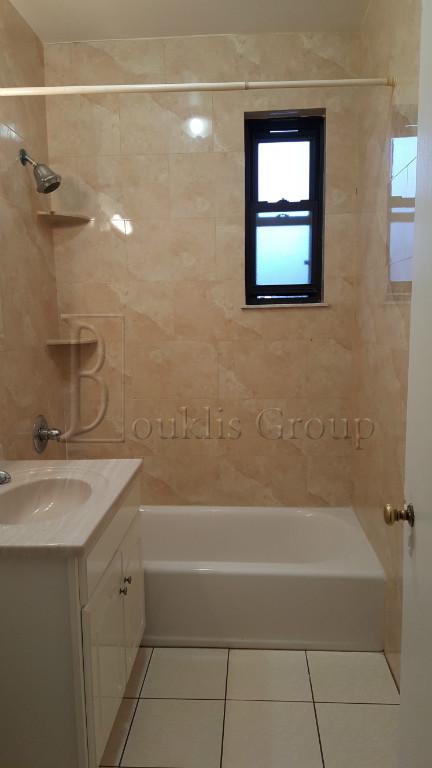 Foto del edificio - 2230 75th St
