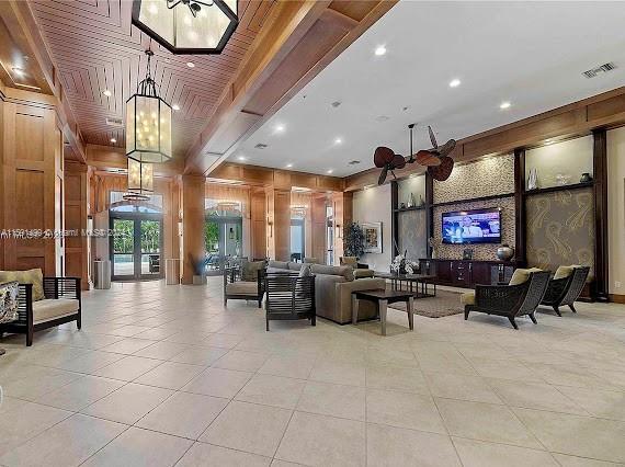 Building Photo - 8285 Cascada Isles Dr