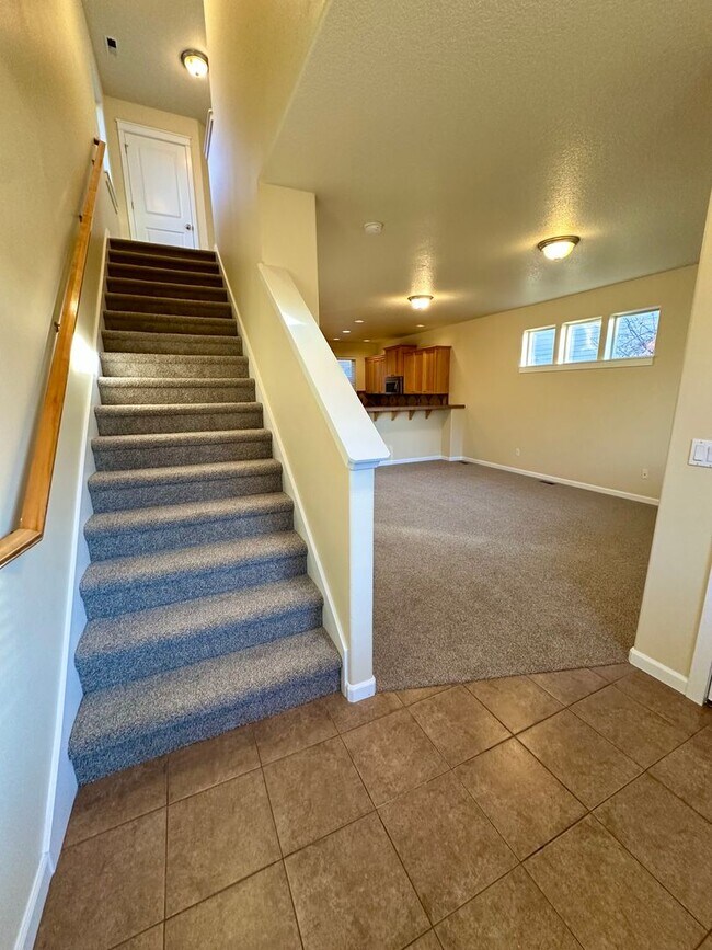 Foto del edificio - 63114 Dakota Dr