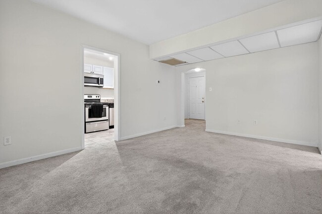 Photo - Simply Beautiful, Spacious 2 Bd/1Bth Condo on 50 acres of parklike setting w/ winding paths!