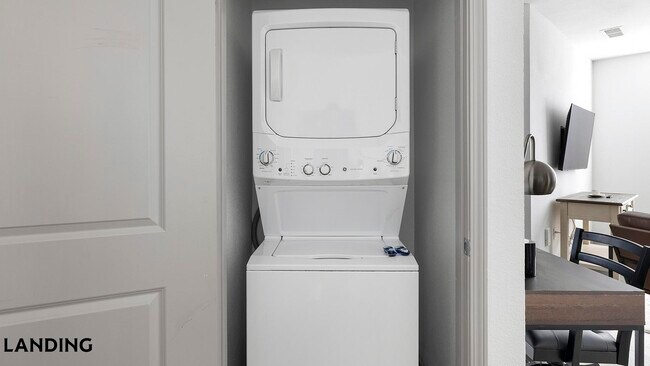 Foto del edificio - 1001 S Center St