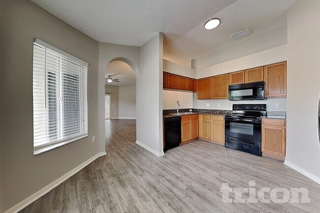 Foto del edificio - 11759 Lynmoor Dr
