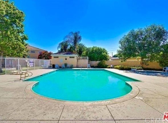 Building Photo - 4016 Rosemead Blvd