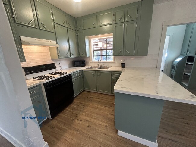 Foto del edificio - 502 Jefferson Pl