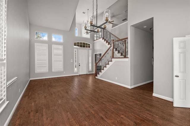 Building Photo - 3680 Roosevelt Dr