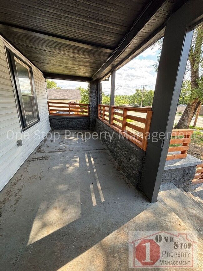 Building Photo - Beautiful 4 Bedroom 1 Bathroom Home in Kan...