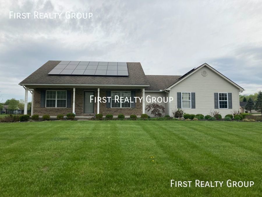 Primary Photo - Very Nice 2 Bedroom, 3 Bathroom Home for R...