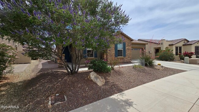 Building Photo - 17951 W Deer Creek Rd