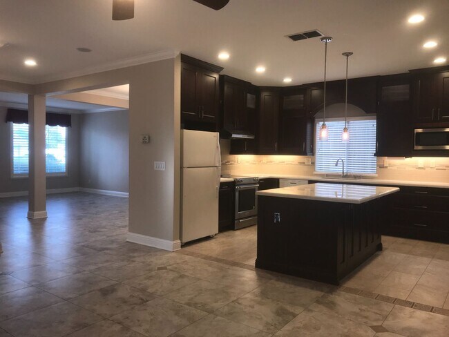 Foto del edificio - One Bedroom One Bathroom Home in Folsom