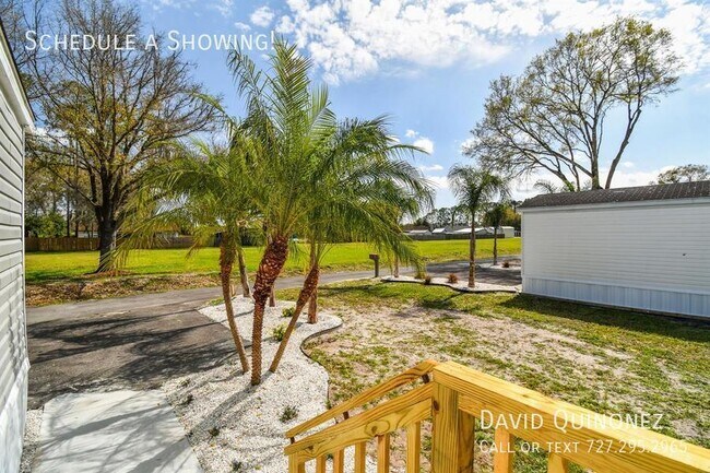 Foto del edificio - 5337 Village Ln