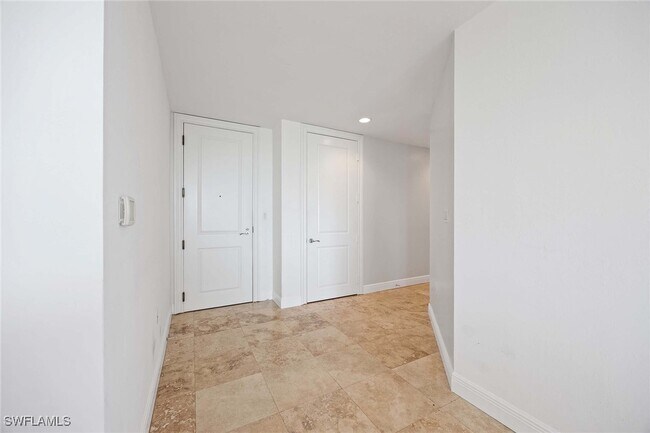 Building Photo - 4951 Bonita Bay Blvd