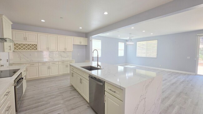 Foto del edificio - 5140 Buckwheat St