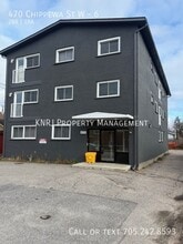Building Photo - 470 Chippewa St W