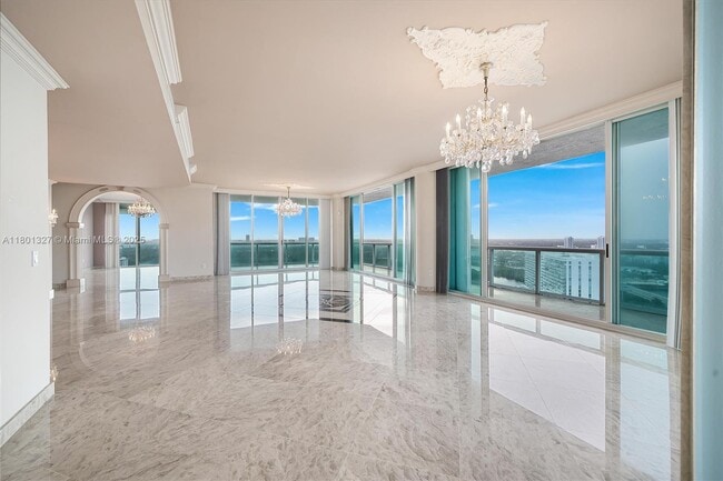 Building Photo - 16500 Collins Ave
