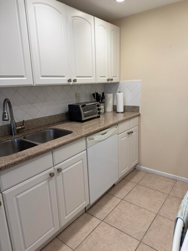 Foto del edificio - 2029 Exeter