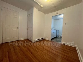 Building Photo - 631 N Prince St