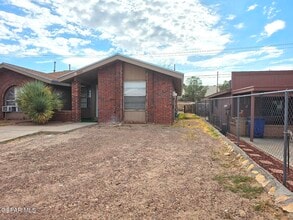 Building Photo - 944 Montera Rd