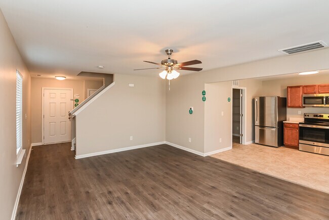 Foto del edificio - 8119 Whitley Ln