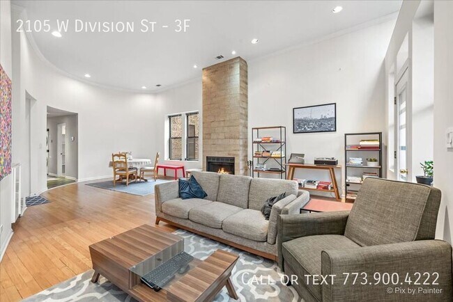 Foto del edificio - Wicker Park 2 bedroom penthouse with in un...