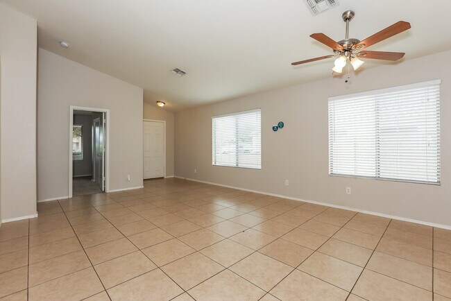 Foto del edificio - 6418 W Preston Ln