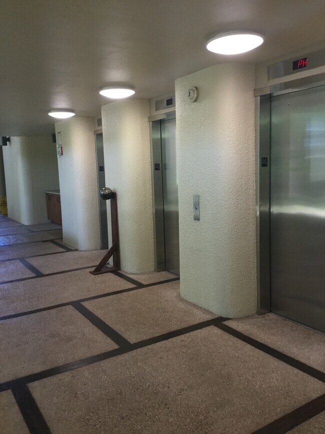 Foto del edificio - 55 S Judd St