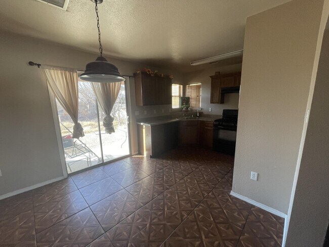 Building Photo - 13934 Vaquero Rock Dr