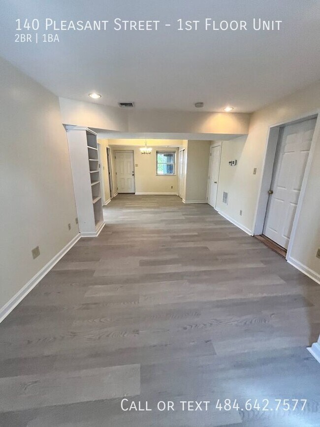 Building Photo - Private Two Bedroom with Bonus Room Availa...