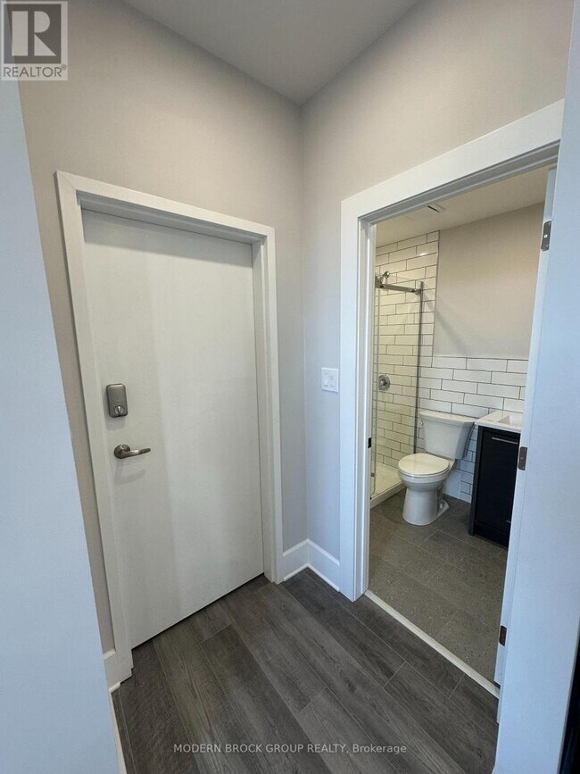 Photo du bâtiment - 4 Water St