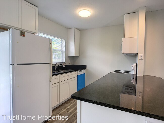 Building Photo - 2 br, 1 bath House - 2837 Kinnon Drive