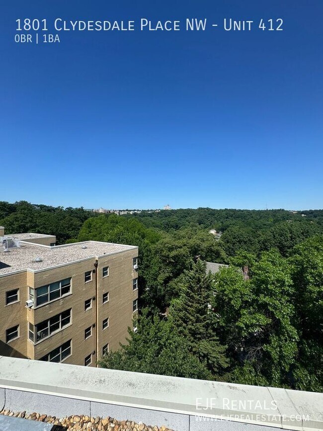 Foto del edificio - 1801 Clydesdale Pl NW