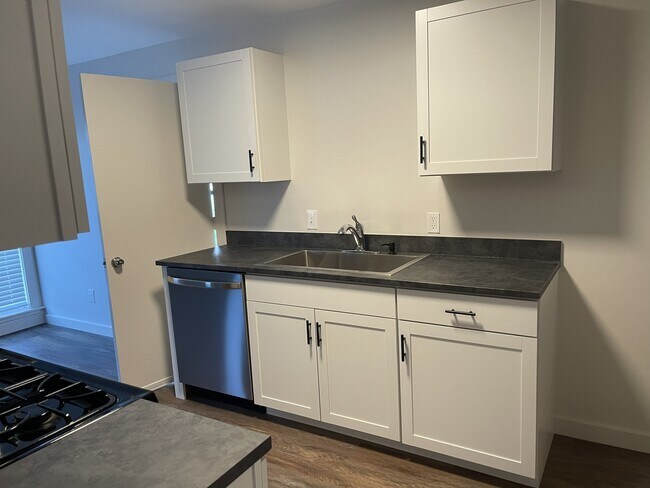 Foto del edificio - 1210 E Monroe Dr