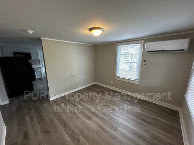 Building Photo - 928 Dixie St