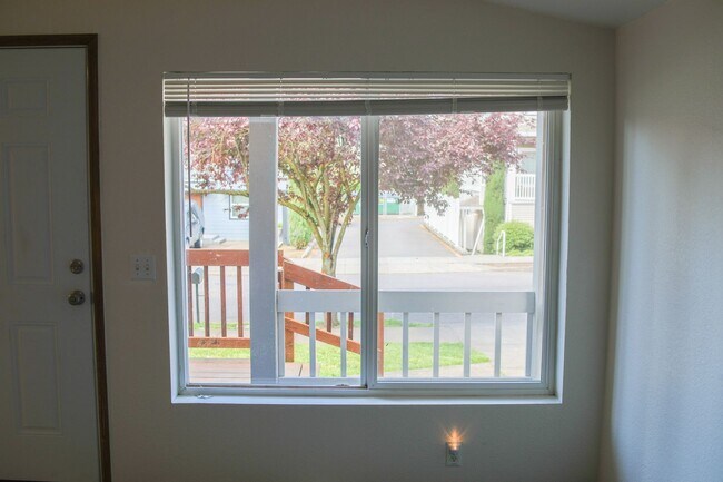 Foto del edificio - Updated Near Ventura Park