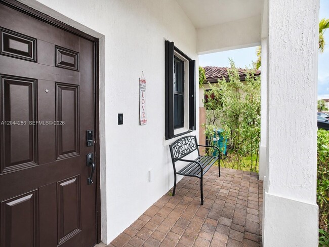 Foto del edificio - 22886 SW 128th Pl