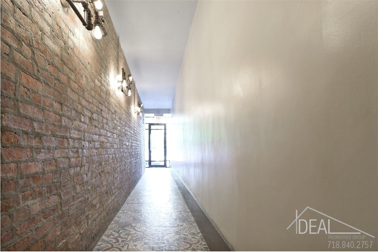 Building Photo - Awesome  2BR in Stuyvesant Heights