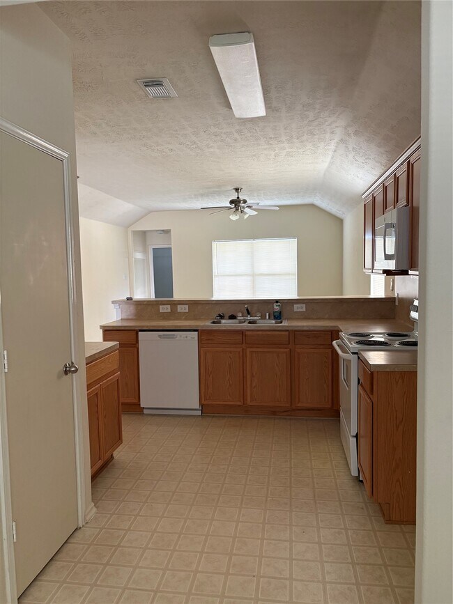 Foto del edificio - 19919 Parkstone Bend Ln