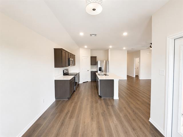 Building Photo - 2117 Berrywood Dr