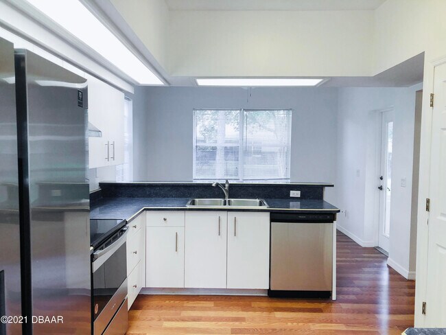 Foto del edificio - 28 Botany Ln