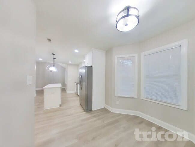 Building Photo - 2501 Haybrook Ln