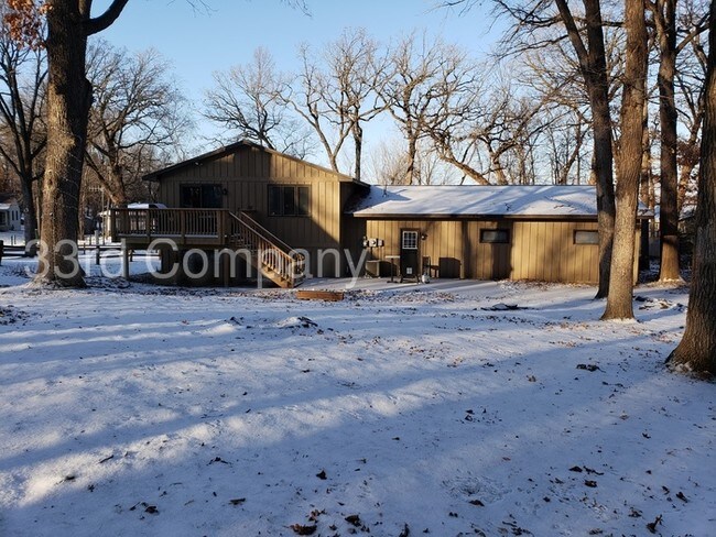 Building Photo - 5940 Otter View Trail