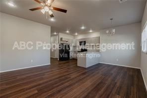 Building Photo - 1000 W Hickory St