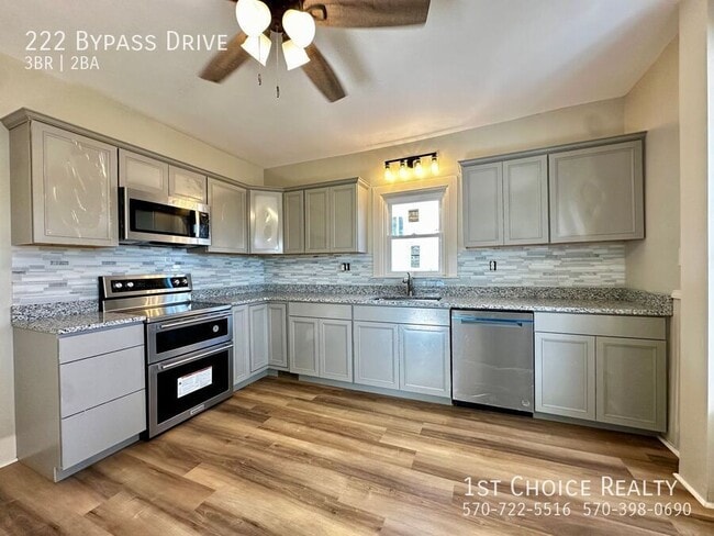 Building Photo - 222 Bypass Dr